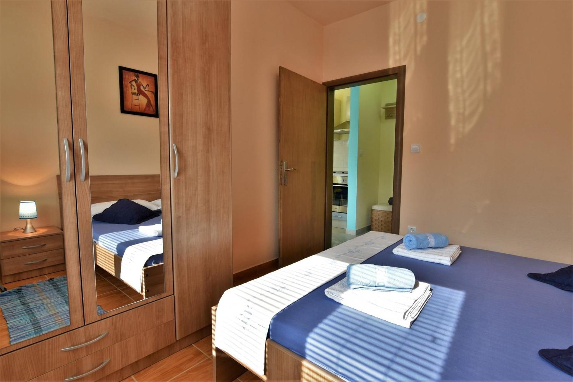 Apartmani Natasa Nino Jezera, Murter Zimmer foto