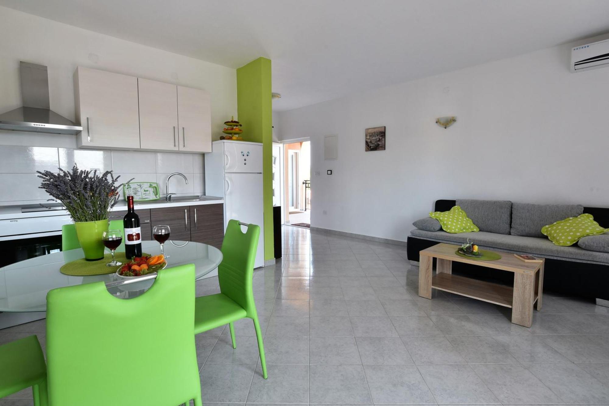 Apartmani Natasa Nino Jezera, Murter Zimmer foto