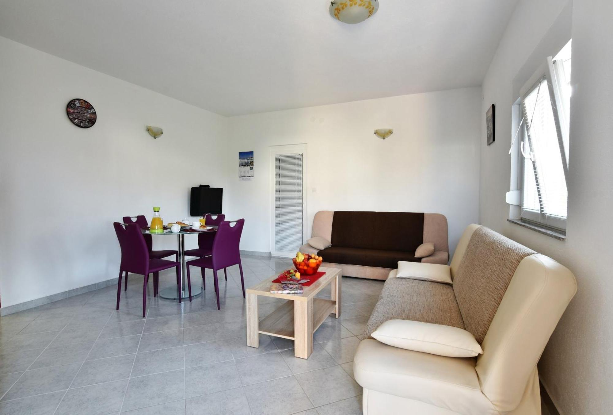 Apartmani Natasa Nino Jezera, Murter Zimmer foto