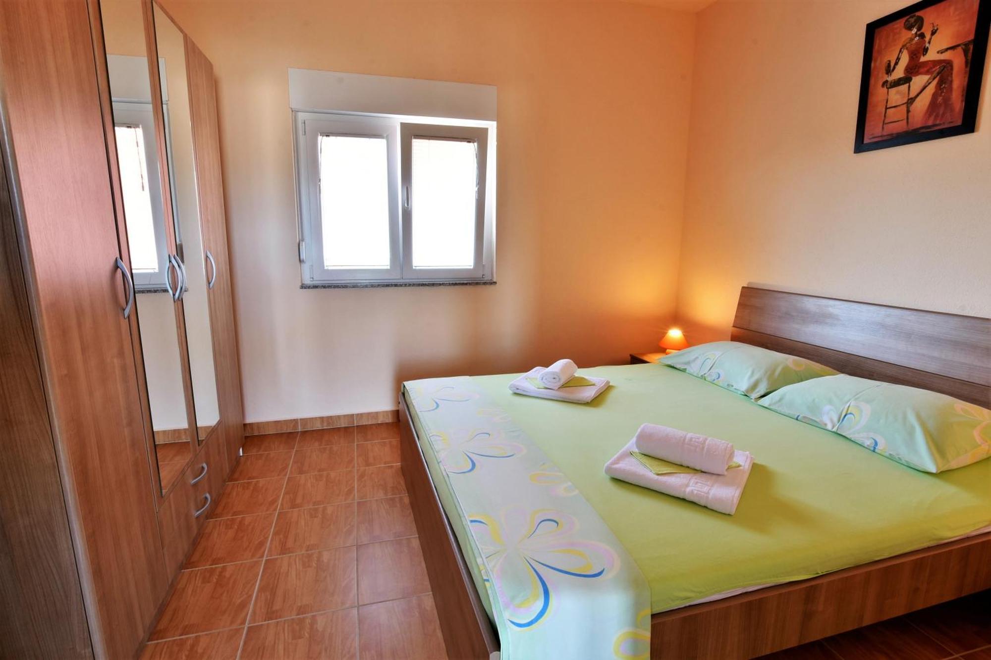Apartmani Natasa Nino Jezera, Murter Zimmer foto