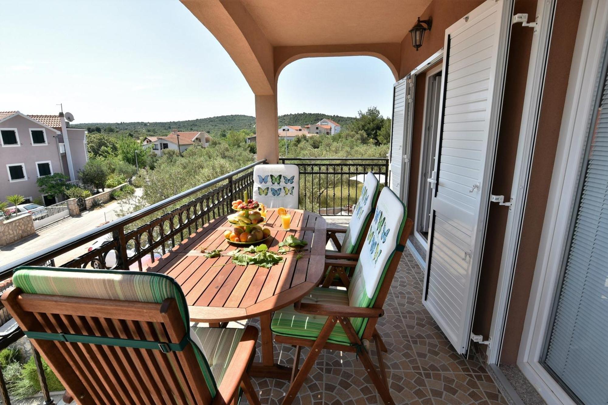 Apartmani Natasa Nino Jezera, Murter Zimmer foto