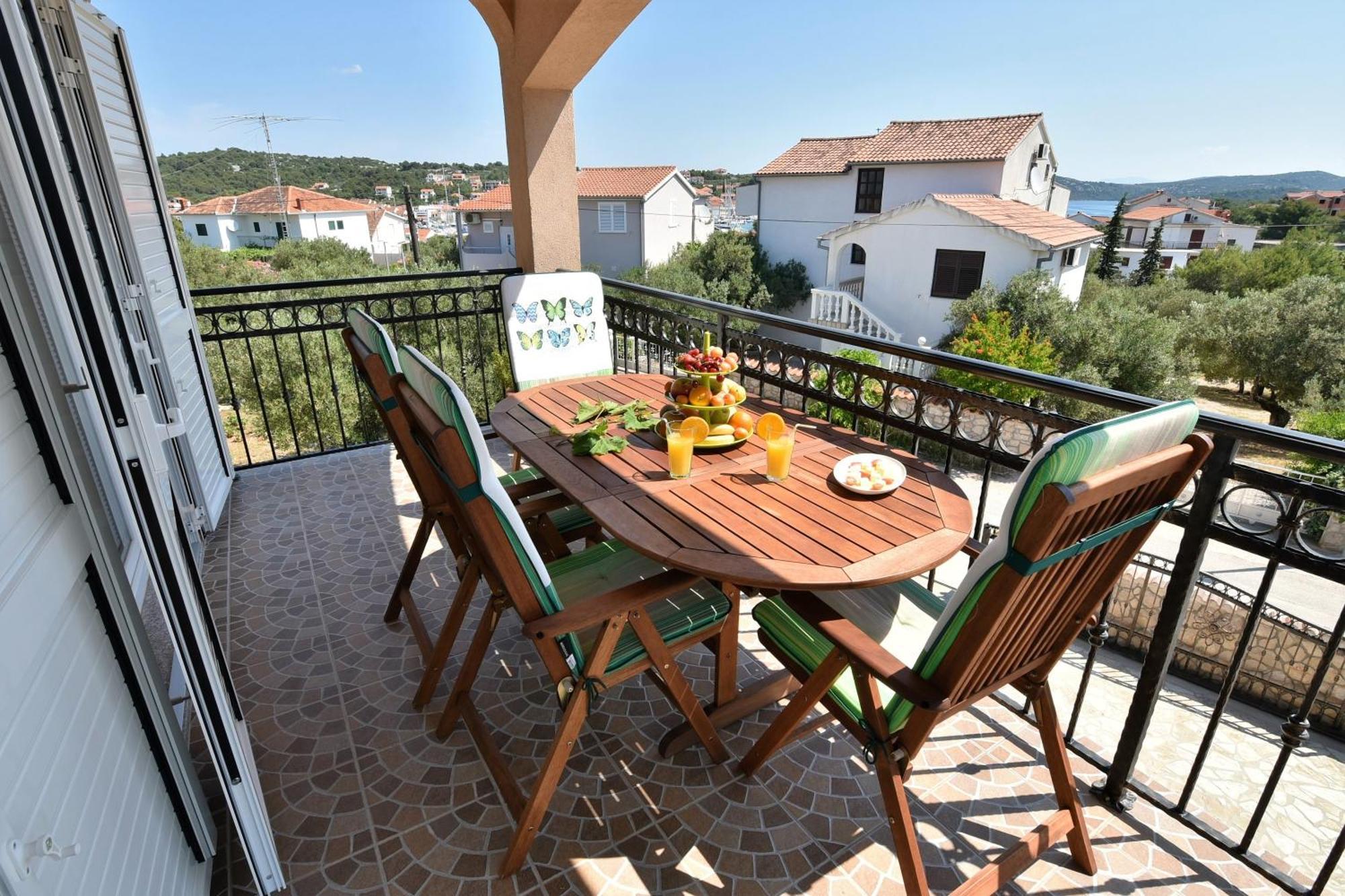 Apartmani Natasa Nino Jezera, Murter Zimmer foto