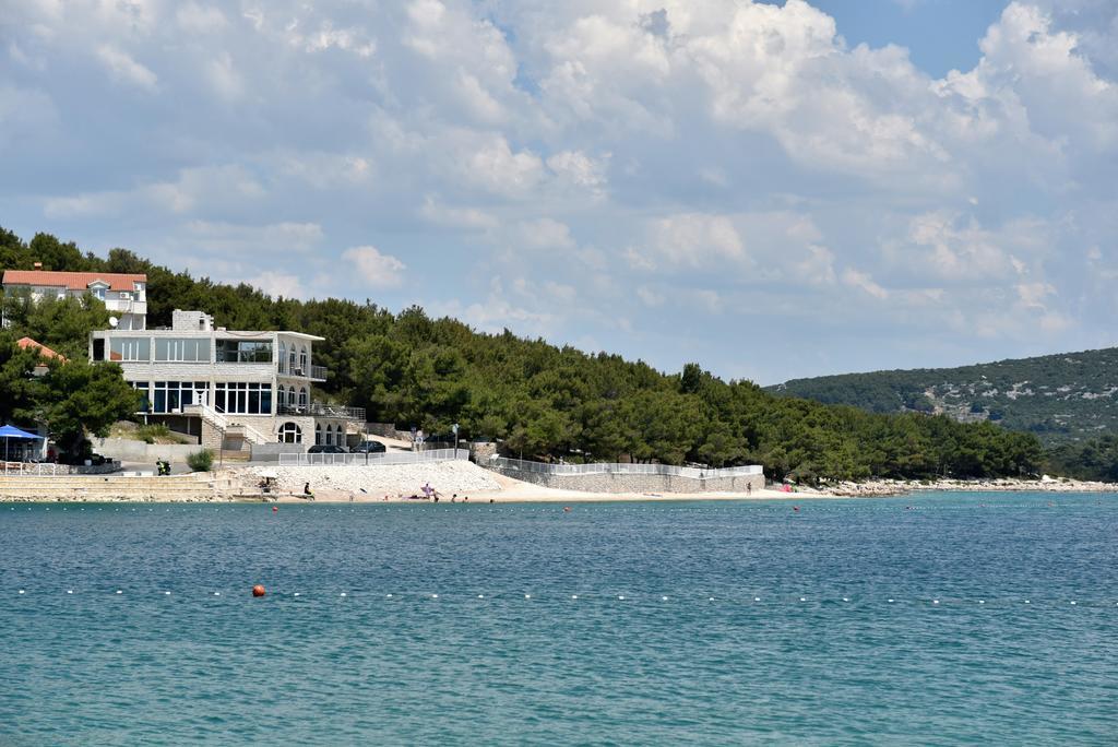 Apartmani Natasa Nino Jezera, Murter Exterior foto